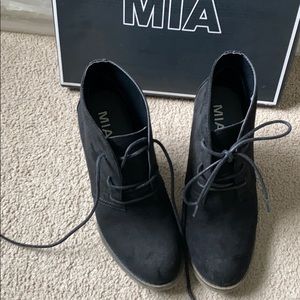 MIA black anckle  boots